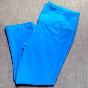 Nike womens crop athletic pants